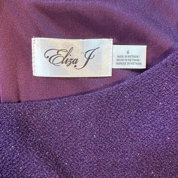 NWT Eliza J Long Sleeve Ruched Sheath Dress in Plum Glitter Size 6 - Picture 5 of 13